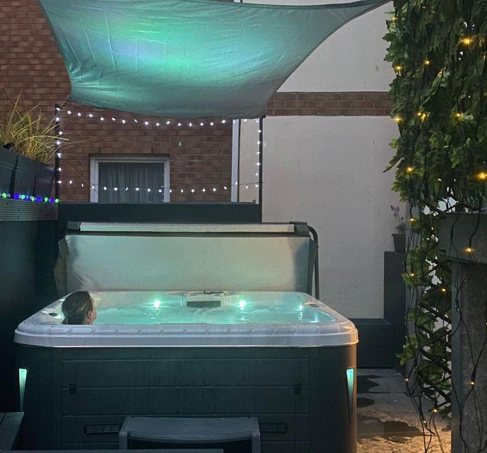 3 The View Apartments Ilfracombe - Hot Tub, Parking, Lift, Ev Exterior foto